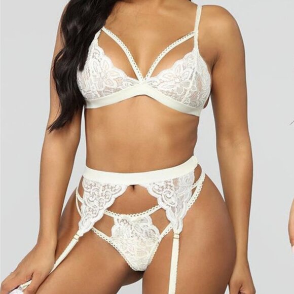 2/$30 3 Piece White Lingerie Set Lace Bra Thong Underwear Babydoll Garter Belt - Picture 4 of 7
